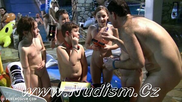 [Image: 1380538349_purenudism-video-family-nudis...itness.jpg]