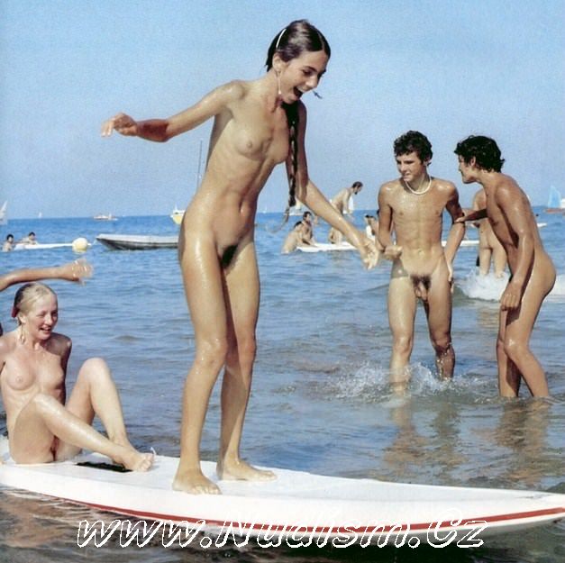 [Image: 1450134814_retro-nudism-fresh-selection-...photos.jpg]