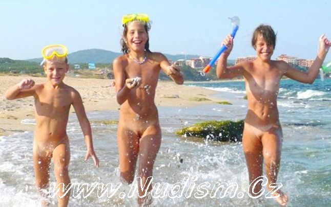 [Image: 1459547119_young-naturists-photo.jpg]