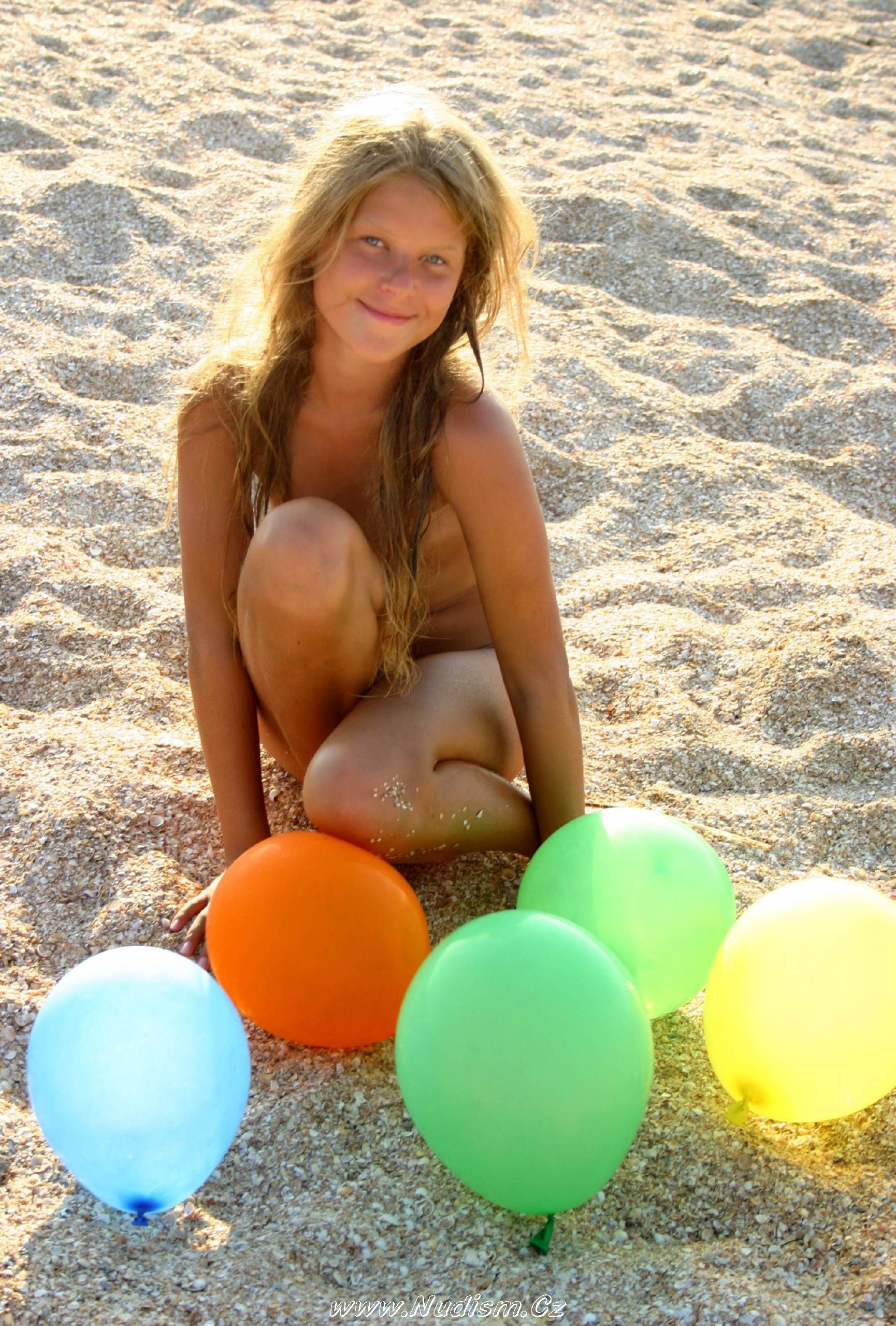 [Image: Balloons-to-the-Sunny-Sky-Pure-Nudism-2.jpg]