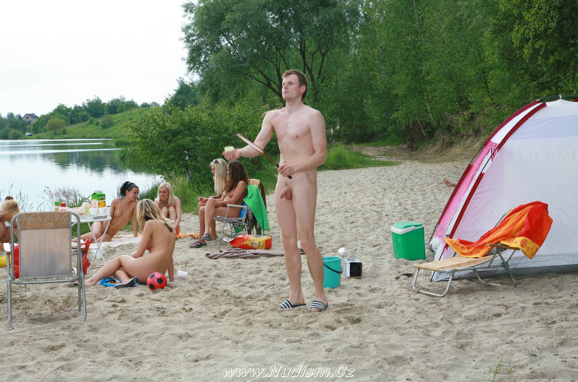 [Image: Lakeside-Outdoor-Activity-Pure-Nudism-Images-3.jpg]