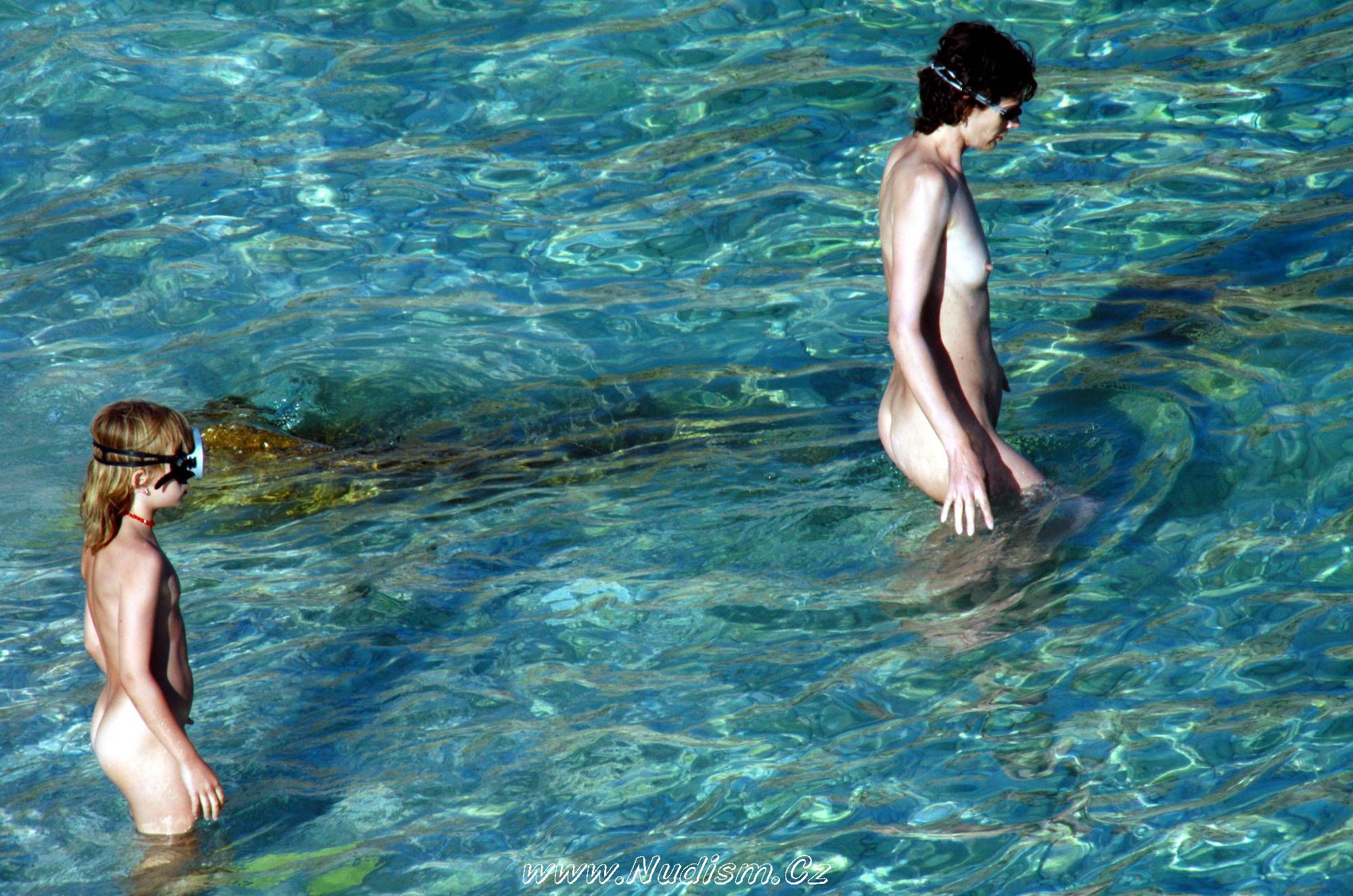 [Image: Pure-Nudism-Gallery-Naturist-Beach-Reflections-3.jpg]