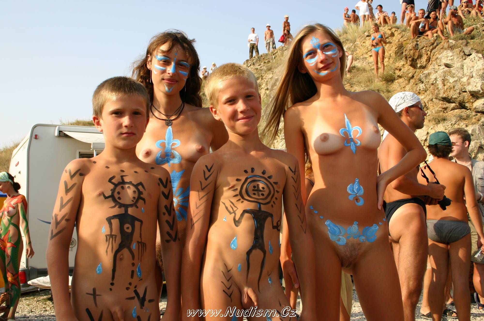 [Image: Purenudism-Three-Bodypaint-Starlets-3.jpg]