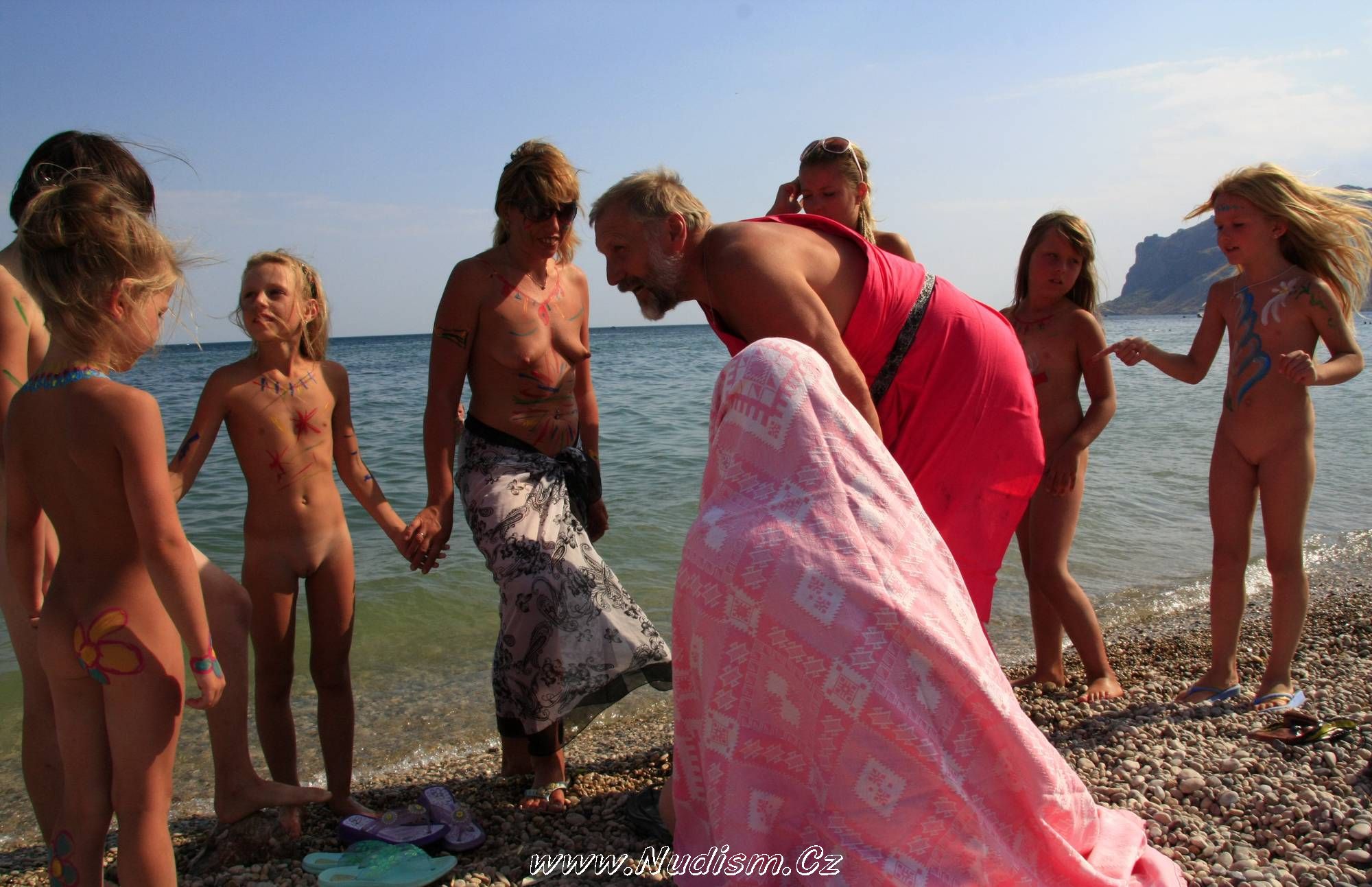 [Image: Ukrainian-Water-Drying-Off-Pure-Nudism-Pics-3.jpg]